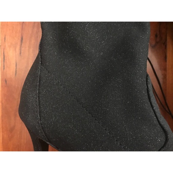Steve Madden Black Karisa Shimmer Stretch Women’s Peep Toe Sock Booties Size 8.5 - Picture 2 of 2